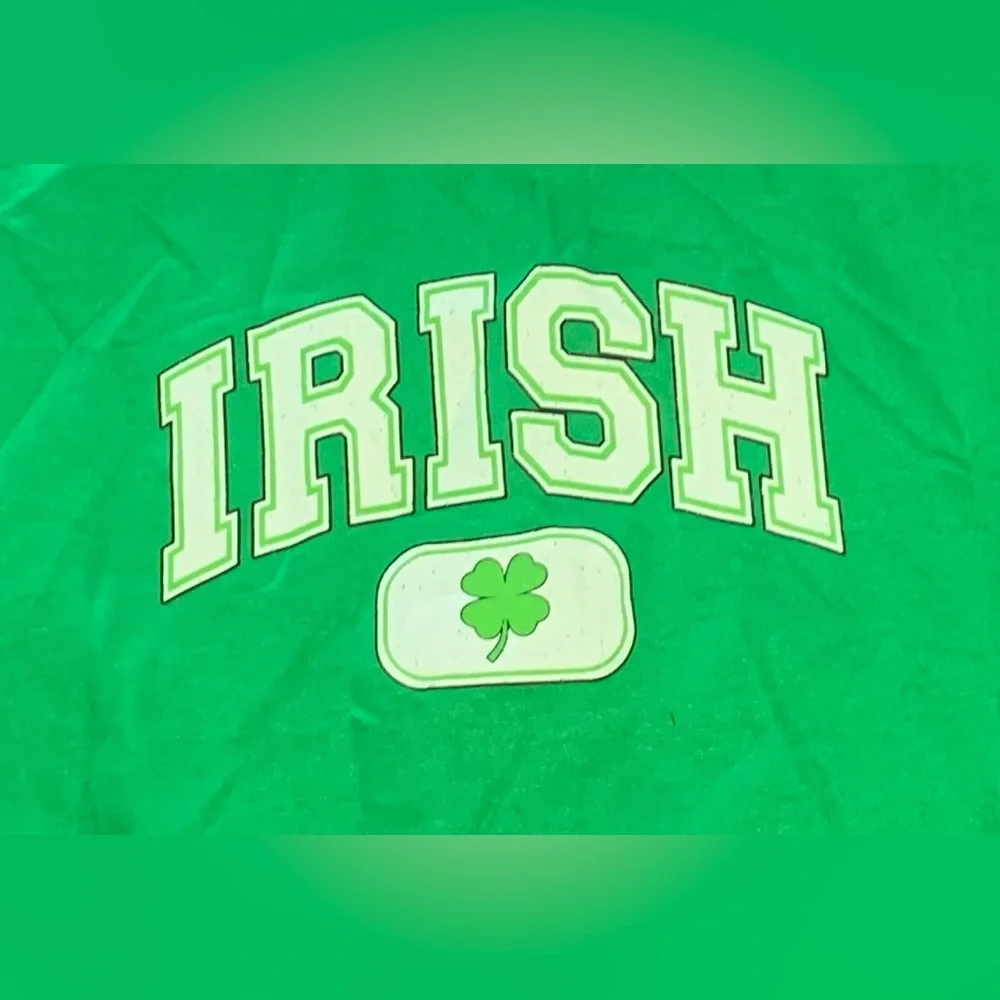 Green Unisex Irish Print Comfy Crew Neck Sweatshirt XL NWOT - Picture 3 of 11